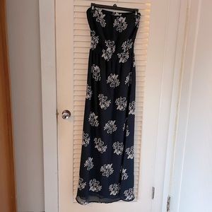 Hollister Maxi dress